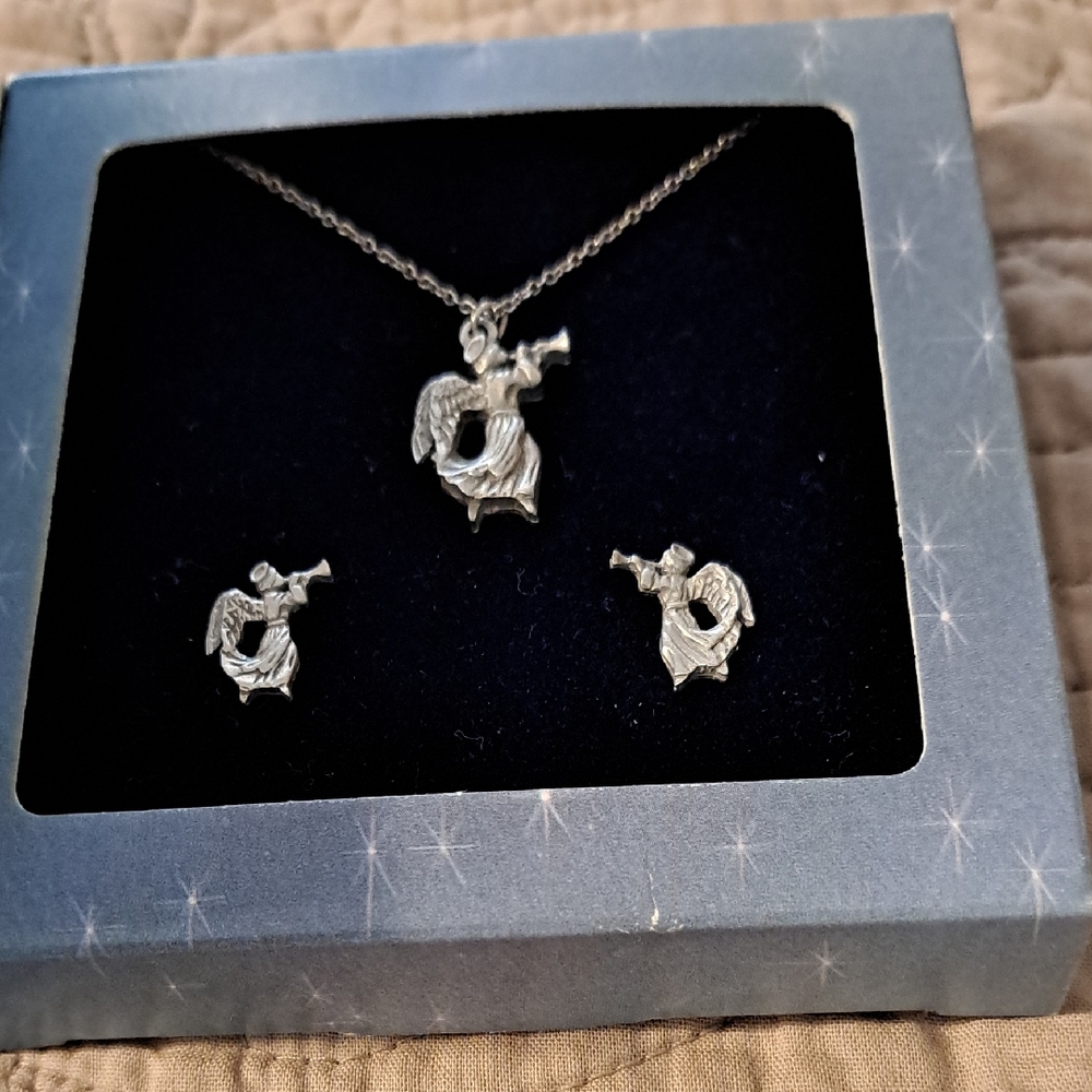 Elegant Silver Angel Jewelry Set